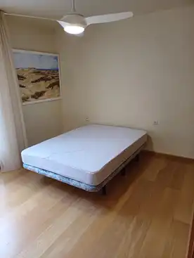 Schlafzimmer von Wohnung zur Miete in Burjassot mit Parkett, Terrasse und Ofen
