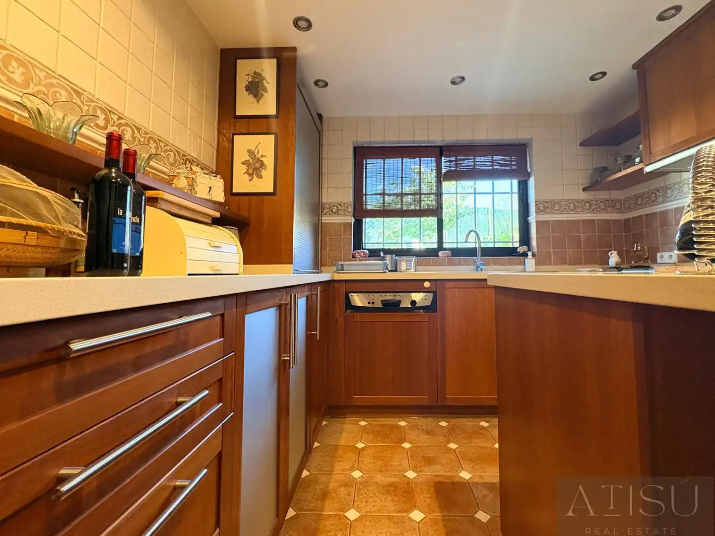 Cocina de Casa o chalet de alquiler en Benidorm con Aire acondicionado, Calefacción y Terraza