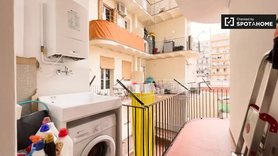 Appartamento con terrazza in affitto a Eixample, imagen 16