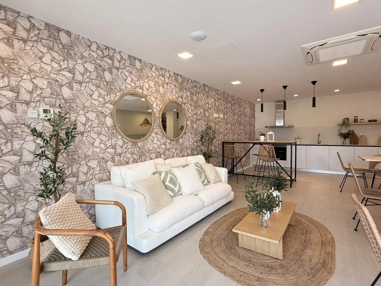 Sala d'estar de Planta baixa de lloguer en Eivissa amb Aire condicionat, Terrassa i Moblat