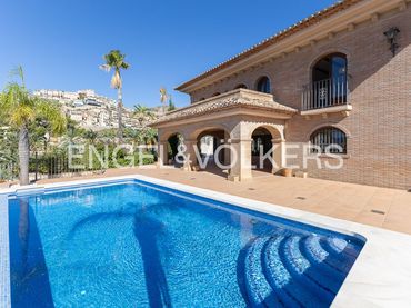 Haus mit Balkon zur Miete in El Faro
