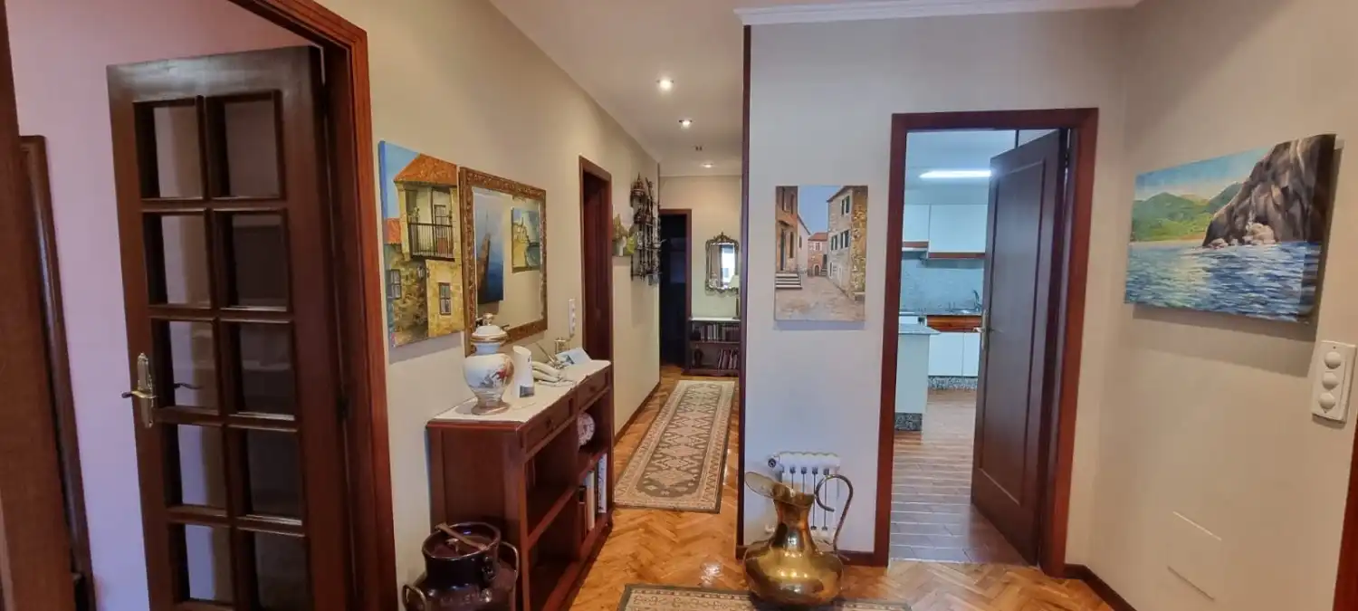 Piso en venta en Vilagarcía de Arousa con Calefacción, Trastero y Amueblado