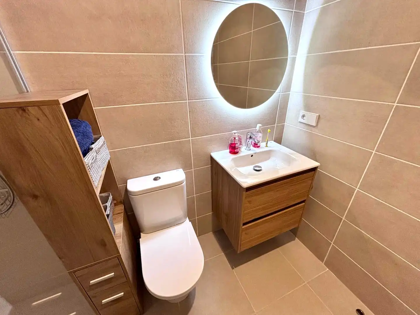 Bathroom of Flat for sale in Gijón   with Heating, Private garden and Parquet flooring