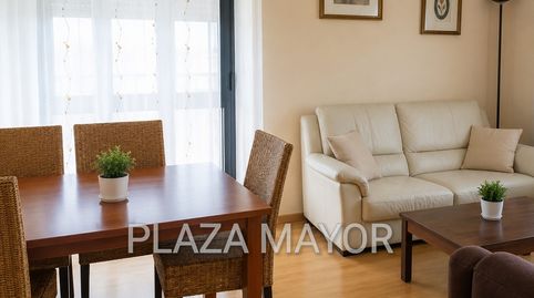 Foto 4 de Piso en venta en Calle Villa de Macotera, Capuchinos - Glorieta - Ciudad Jardín, Salamanca Capital