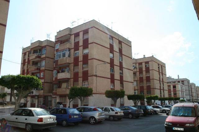 Piso en Venta en C/ Neptuno en Roquetas Pueblo
