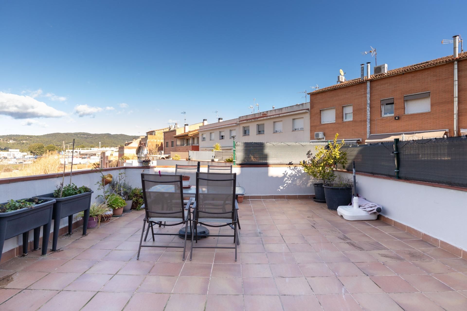 Terrassa de Casa o xalet en venda en Viladecavalls amb Aire condicionat, Terrassa i Traster