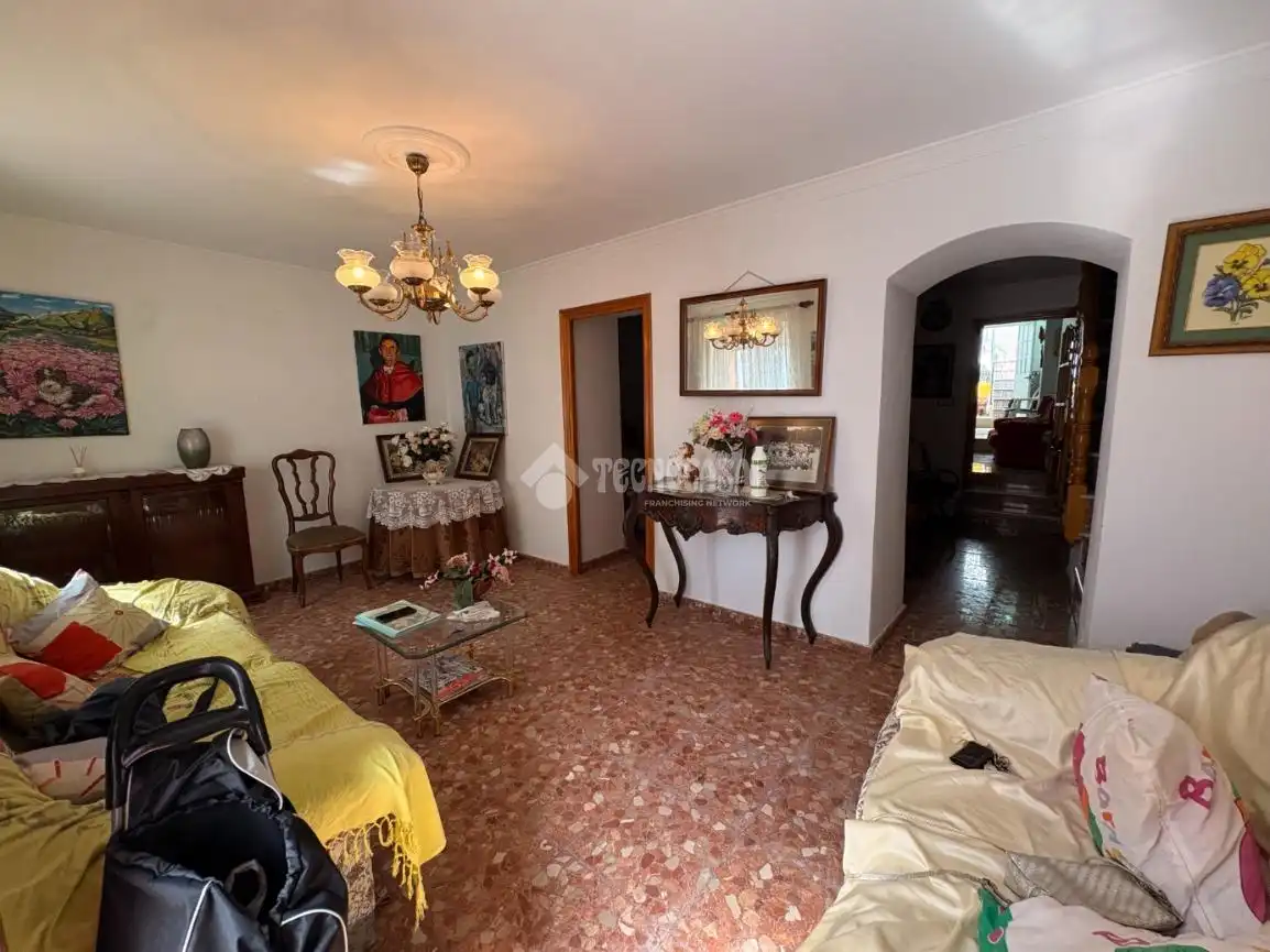 Sala de estar de Casa adosada en venta en Ardales con Terraza, Amueblado y Balcón