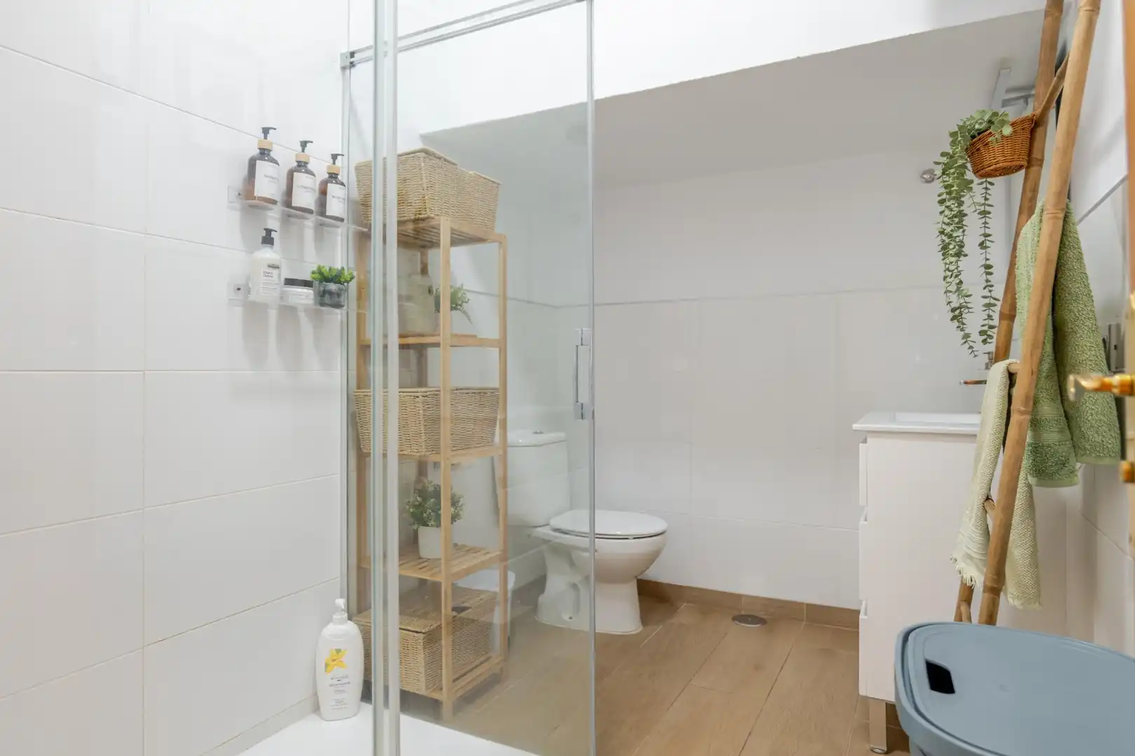 Badezimmer von Einfamilien-Reihenhaus zum Verkauf in Las Palmas de Gran Canaria mit Terrasse und Abstellraum
