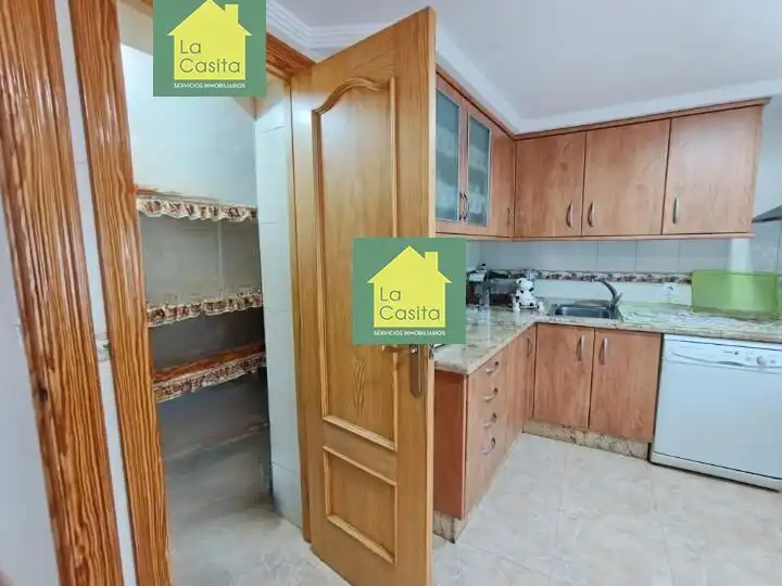 Cuina de Casa o xalet en venda en Albacete amb Aire condicionat, Jardí privat i Traster