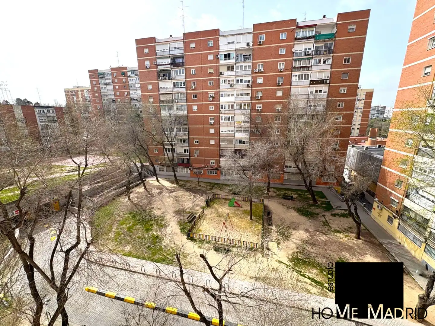 Vista exterior de Piso en venta en Madrid con Parquet, Terraza y Amueblado