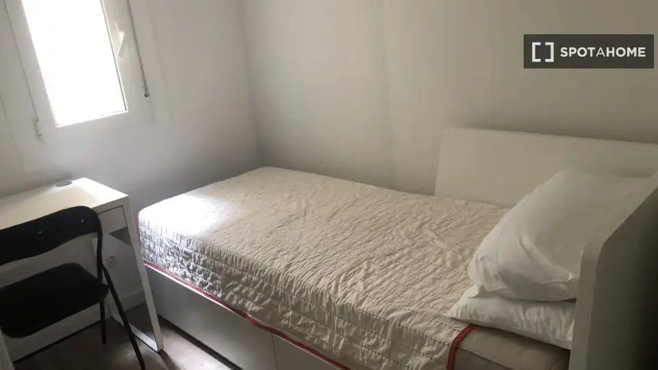 Piso con terraza en alquiler en Ciutat Vella, imagen 11