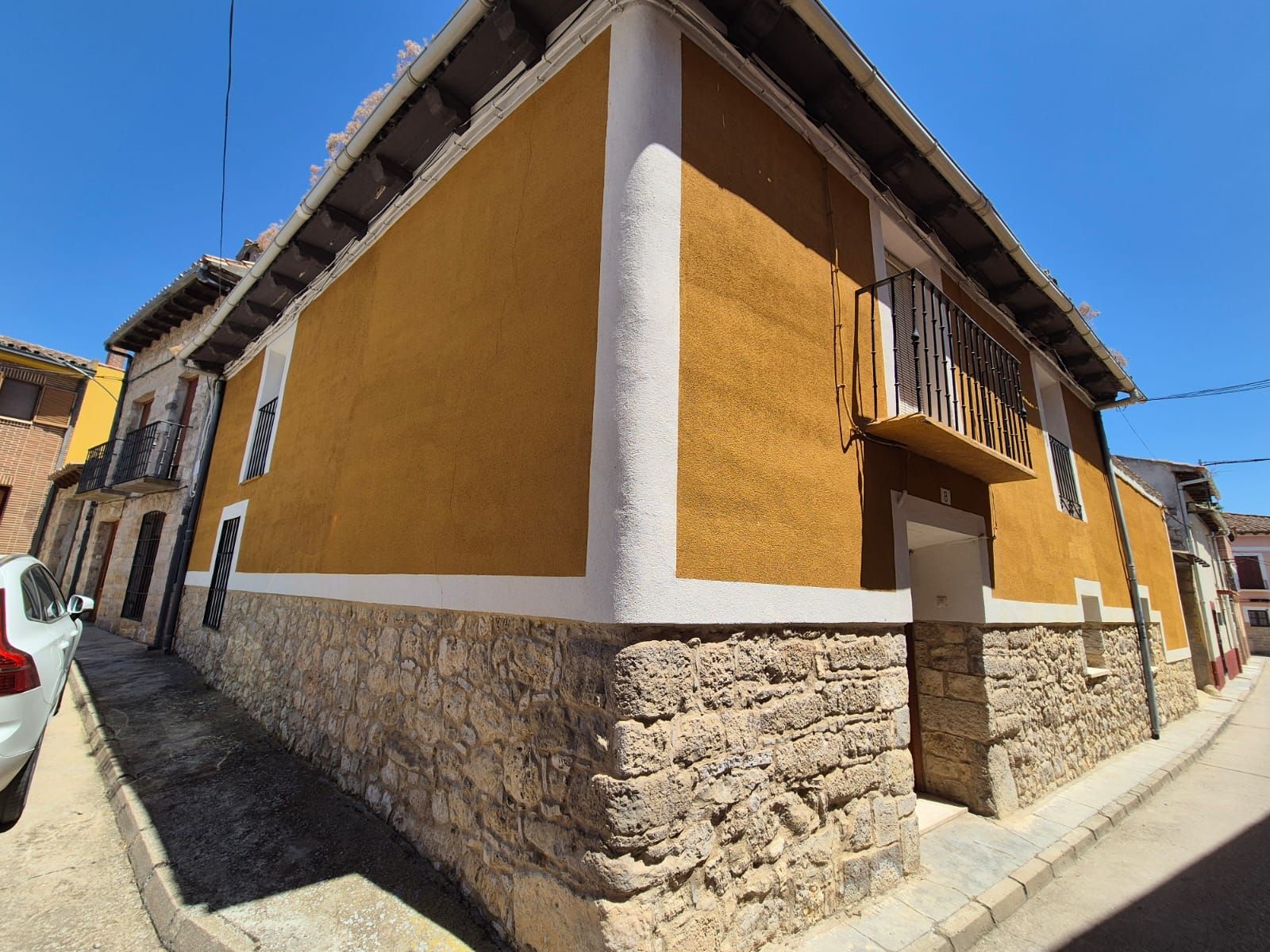 Finca rústica en venda a Calle de San Vicente, 8, Mucientes