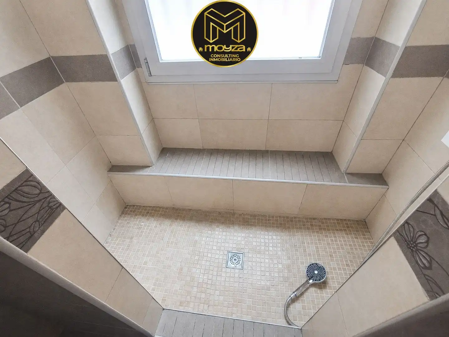 Baño de Piso en venta en Jaén con Calefacción, Terraza y Trastero