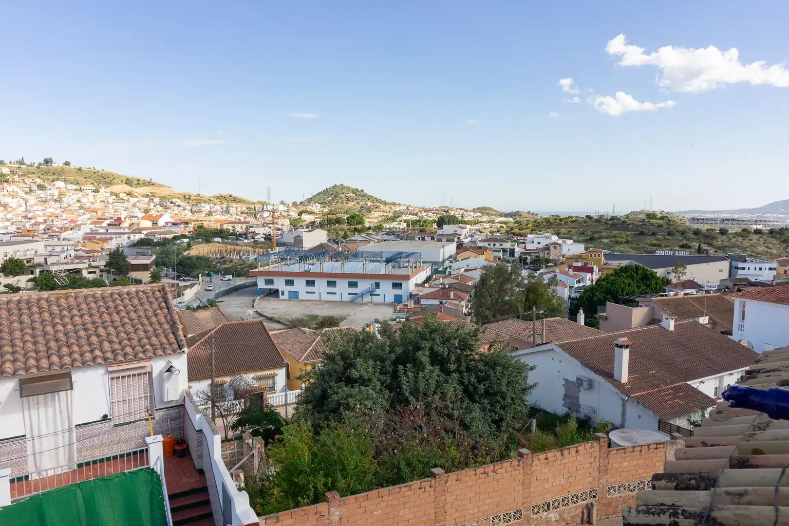 Vista exterior de Casa adosada en venta en Málaga con Aire acondicionado y Terraza