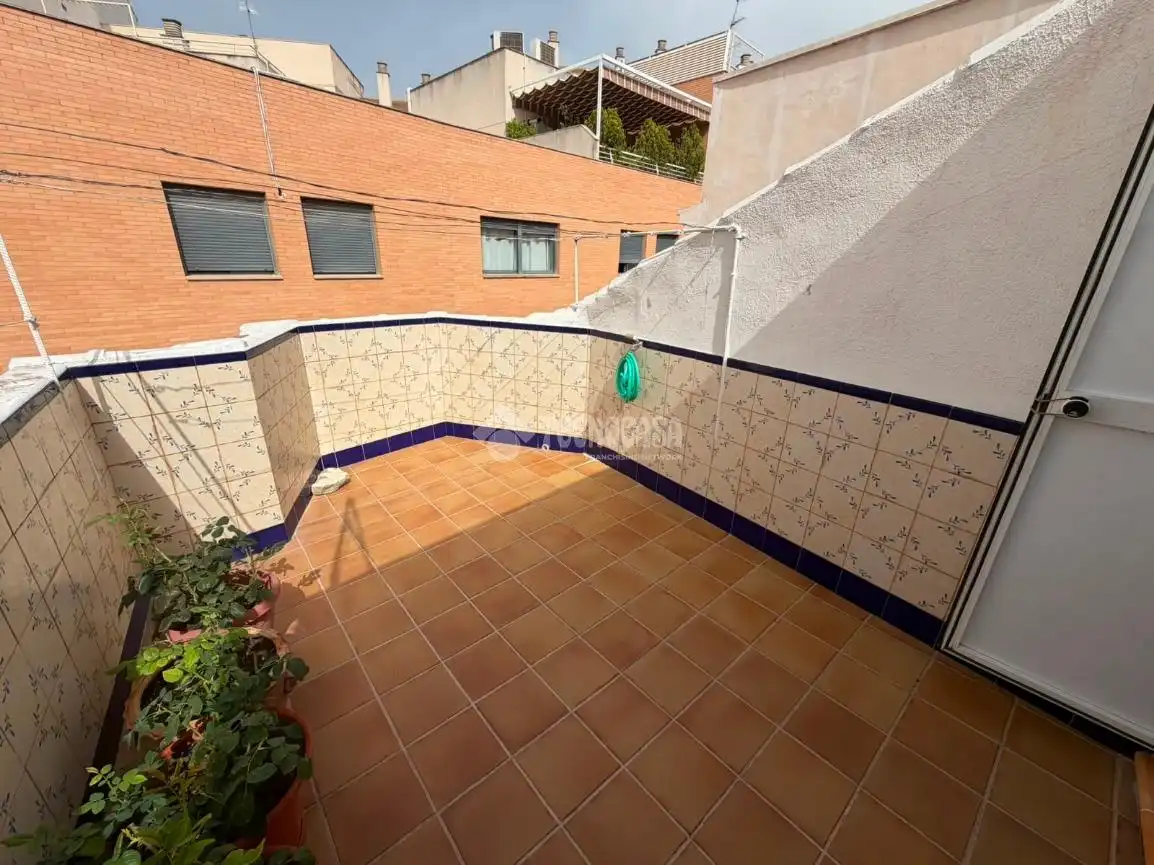 Terrassa de Pis en venda en Jaén amb Aire condicionat, Terrassa i Moblat