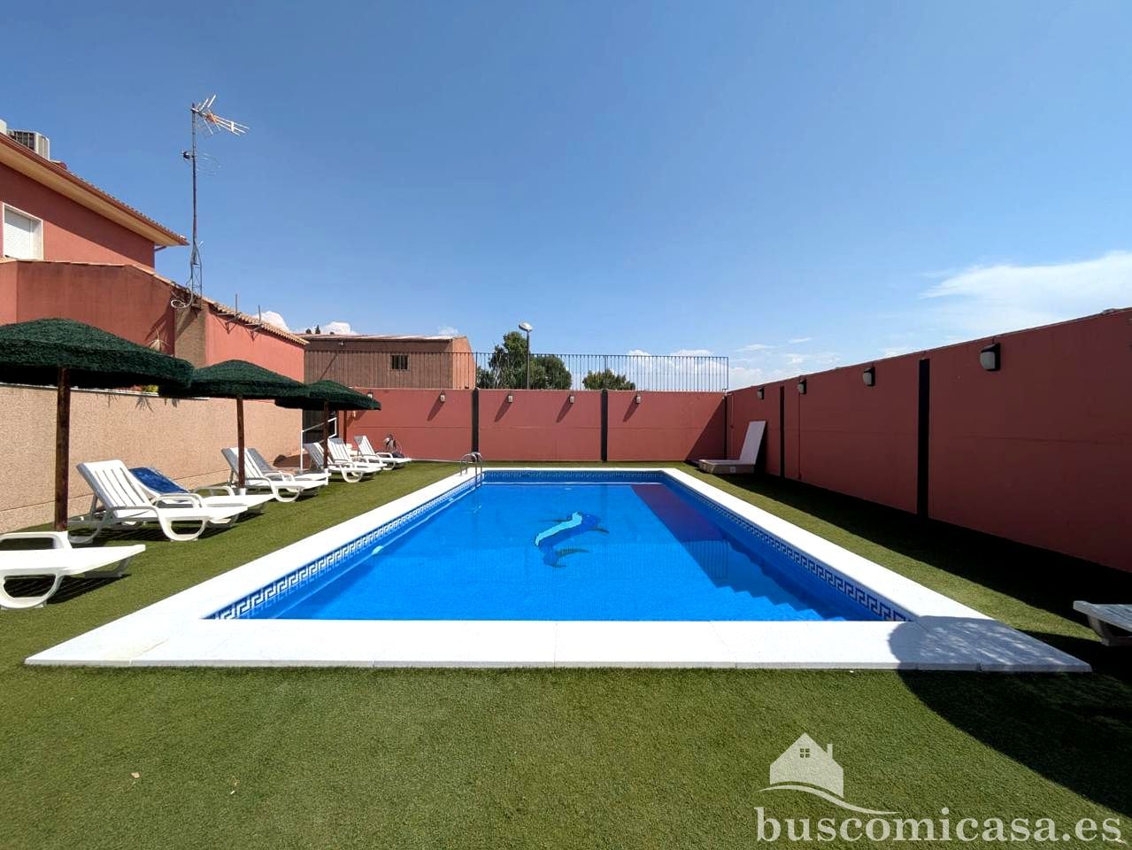 Piscina de Casa adosada en venda en Bailén amb Piscina comunitària