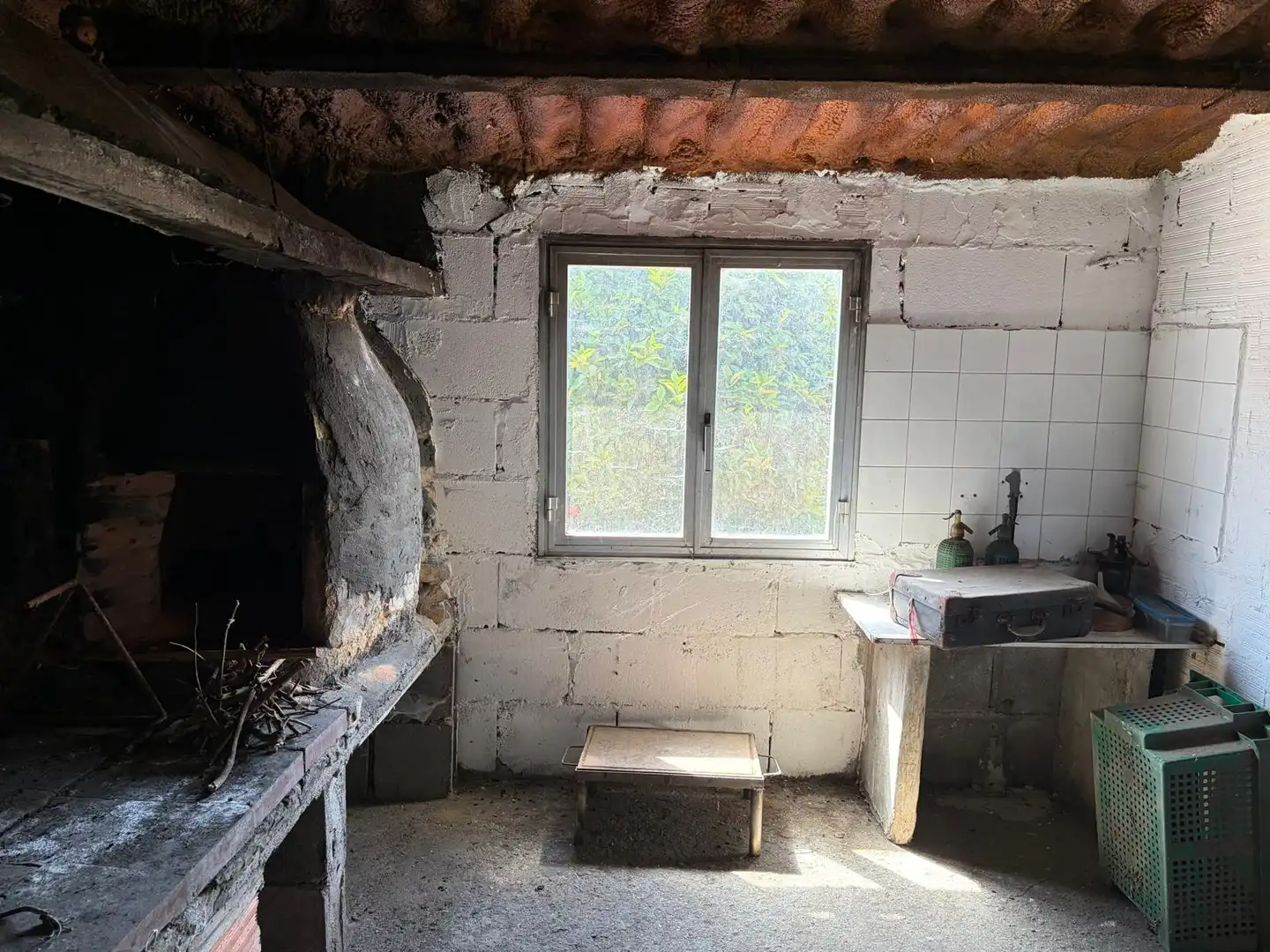 Cuina de Casa adosada en venda en Boiro amb Calefacció, Jardí privat i Terrassa