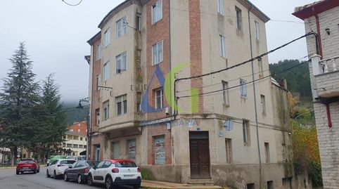 Foto 2 de Edificio en venta en Calle Doctor Rivas, Cistierna, León