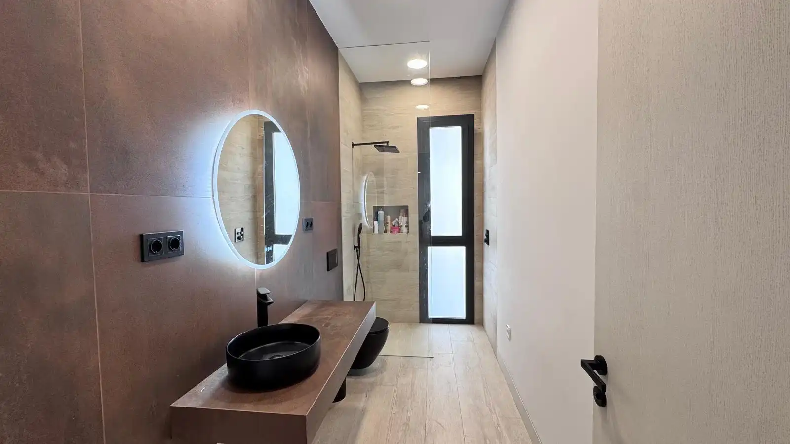 Bathroom of Houses for sale in Colmenar  with Air Conditioner, Heating and Terrace