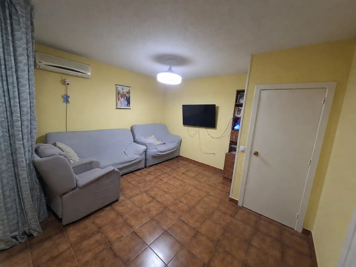 Sala d'estar de Pis en venda en Ciudad Real amb Aire condicionat, Terrassa i Moblat