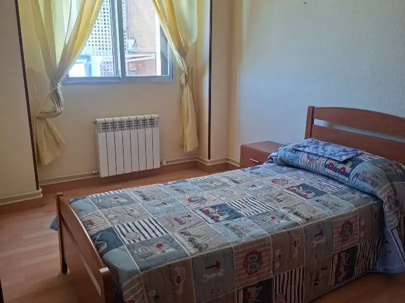 Schlafzimmer von Wohnung zur Miete in Móstoles mit Heizung, Privatgarten und Parkett