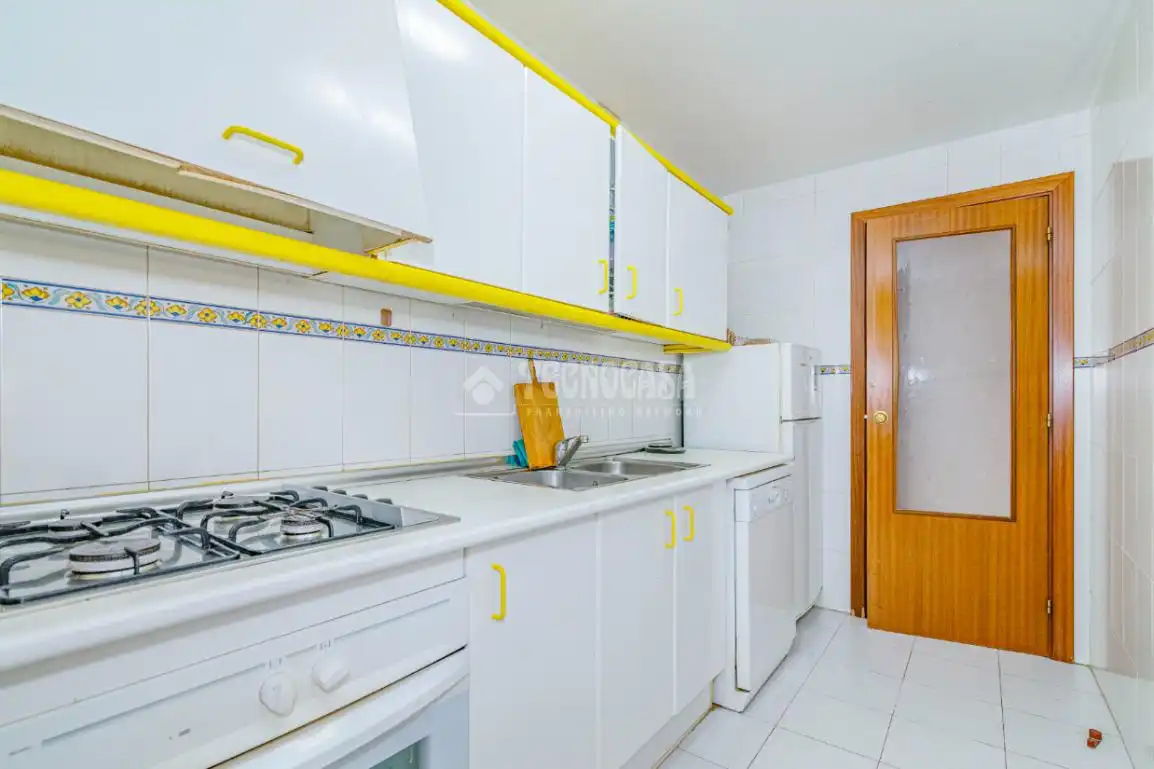 Cuina de Pis en venda en Cenes de la Vega amb Terrassa