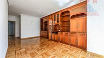 Sala d'estar de Pis de lloguer en  Madrid Capital amb Aire condicionat, Calefacció i Parquet