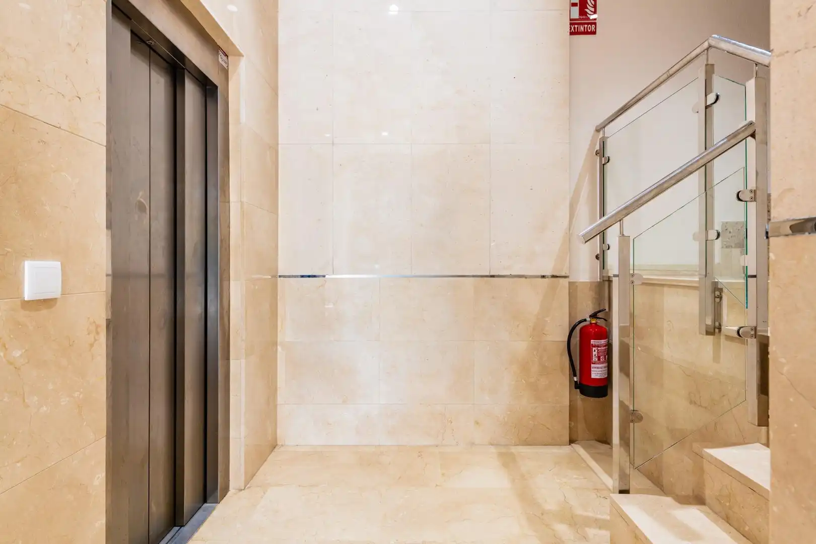 Flat with terrace for sale in Calle de Alcácer, imagen 29
