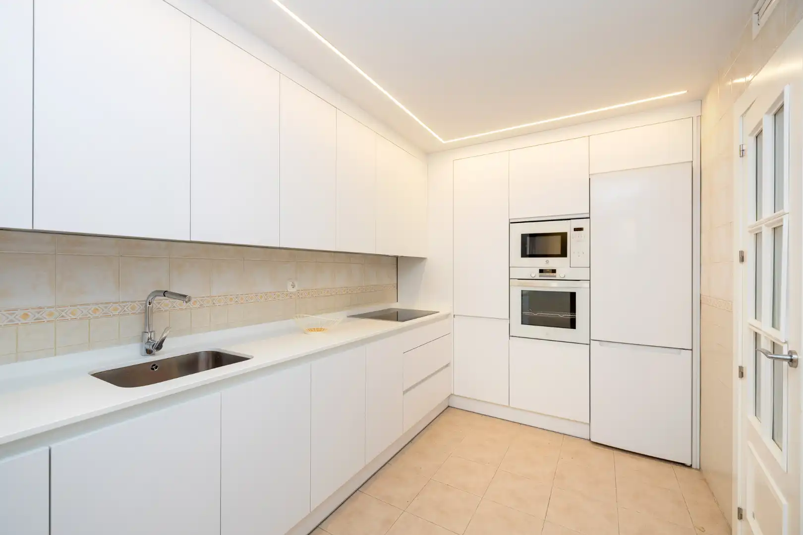 Cocina de Piso de alquiler en Granada con Calefacción, Parquet y Terraza