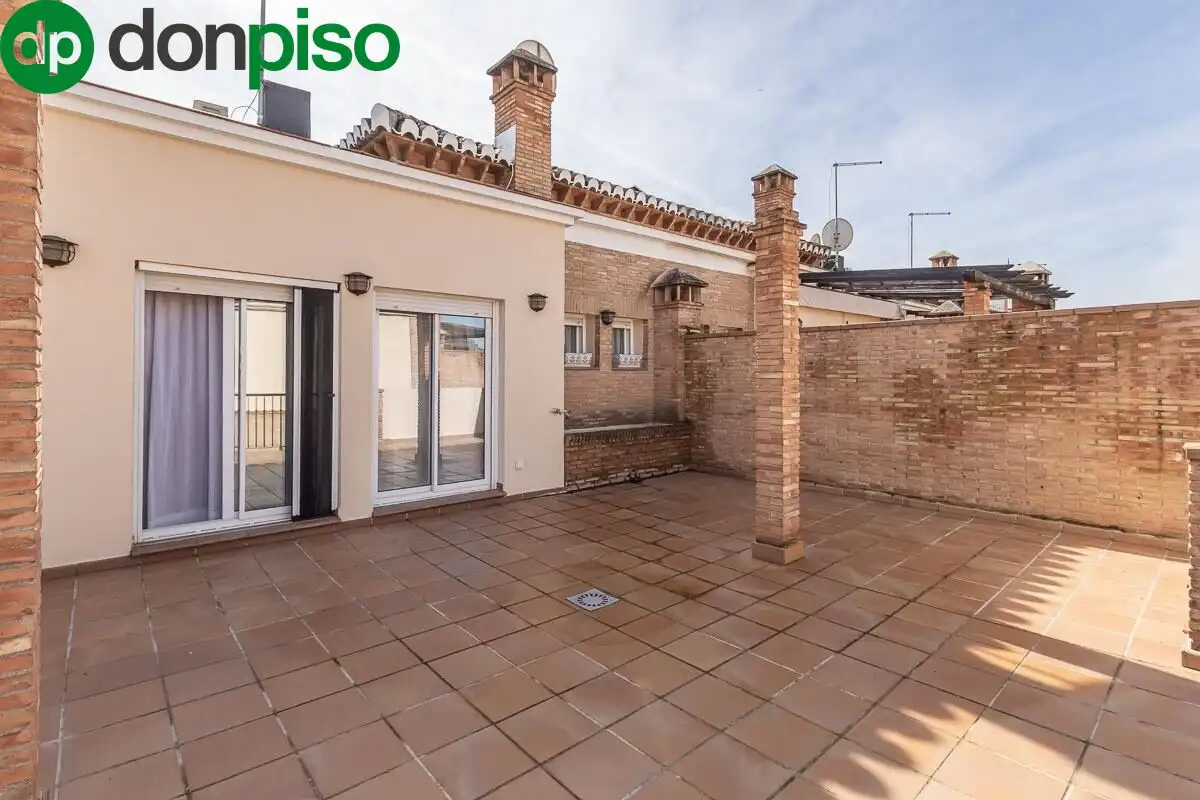Terraza de Casa adosada en venta en Granada con Calefacción, Jardín privado y Terraza
