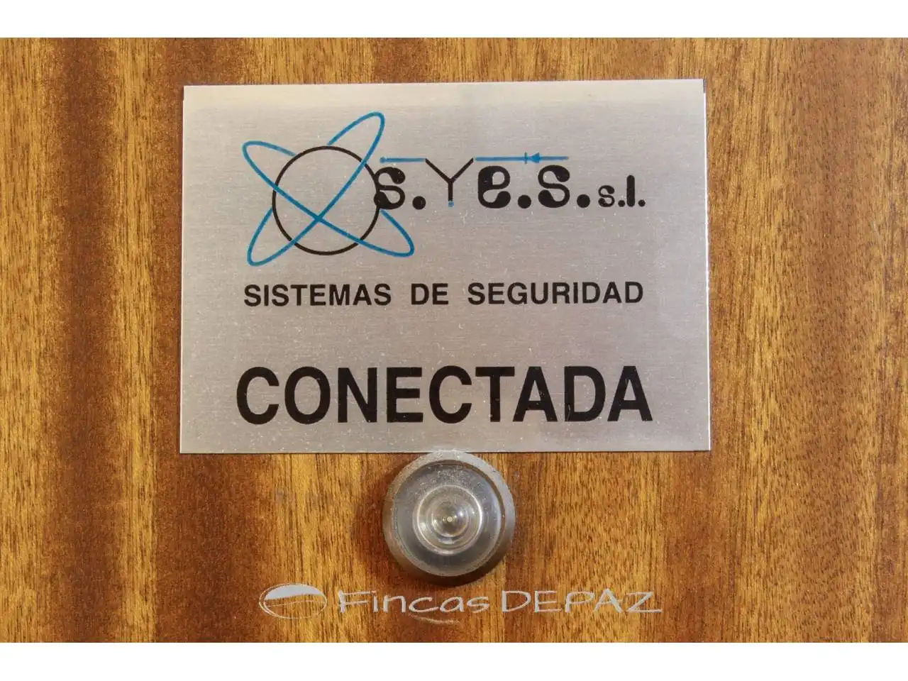 Vista exterior de Oficina en venda en L'Hospitalet de Llobregat amb Calefacció