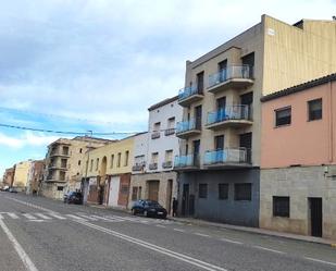 Vista exterior de Pis en venda en Bellpuig amb Terrassa