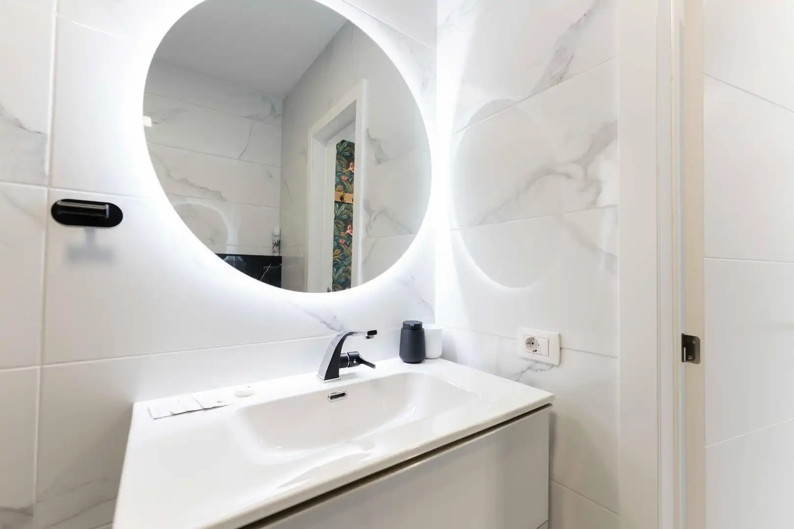 Baño de Apartamento en venta en Adeje con Aire acondicionado, Terraza y Amueblado