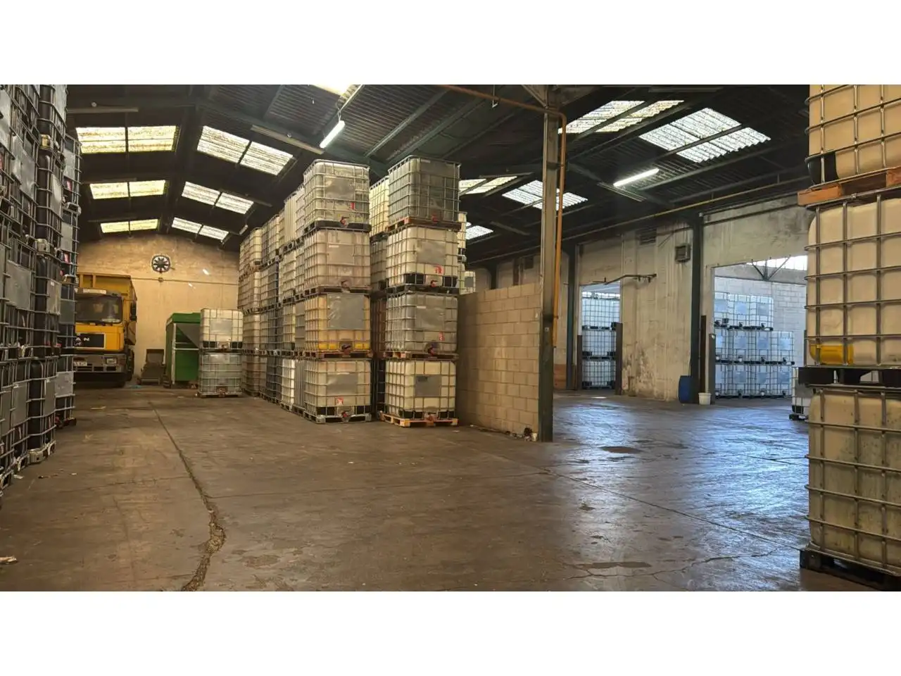 Vista exterior de Nave industrial en venta en Granollers