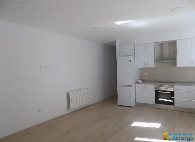 Cocina de Piso de alquiler en Astorga con Calefacción y Parquet