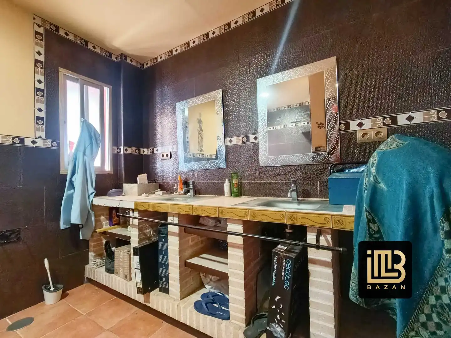 Bathroom of Flat for sale in Málaga  with Terrace and Storage room