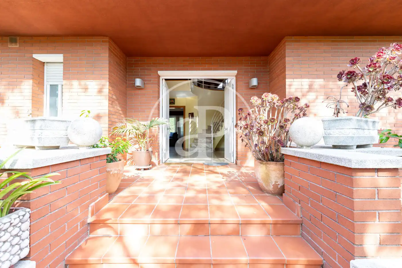 Exterior view of Houses for sale in Sant Cugat del Vallès  with Air Conditioner, Heating and Private garden