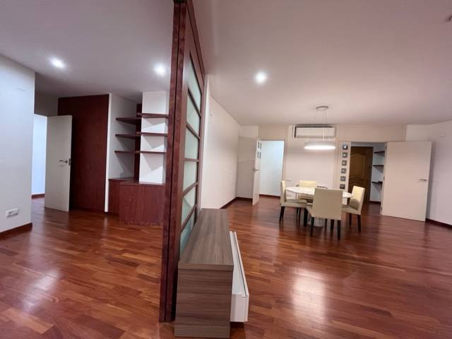 Piso en Alquiler en Parque Ribalta - Plaza de Toros