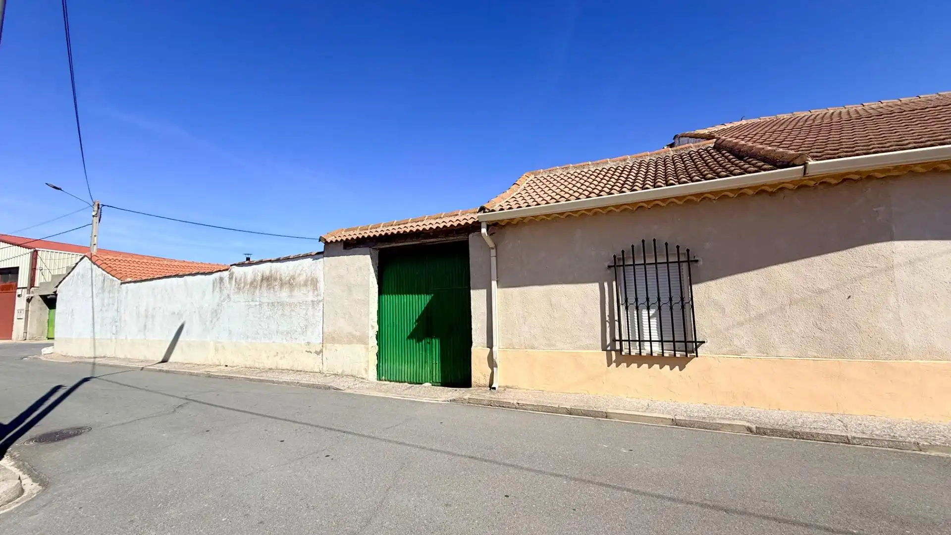 Vista exterior de Casa o chalet en venta en Fresneda de Cuéllar con Calefacción, Jardín privado y Trastero