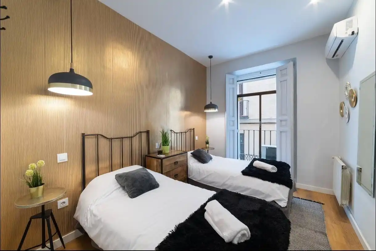 Habitación de Apartamento en venta en Madrid con Aire acondicionado, Calefacción y Trastero