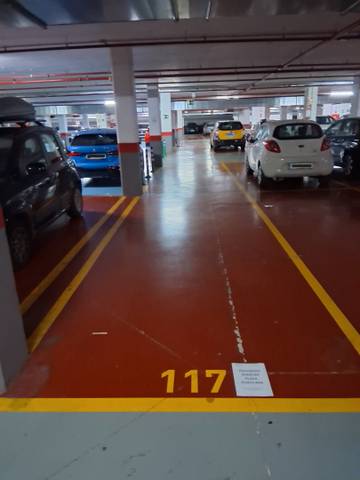 Garaje en Alquiler en Avinguda Pallaresa, 73 en Singuerlín