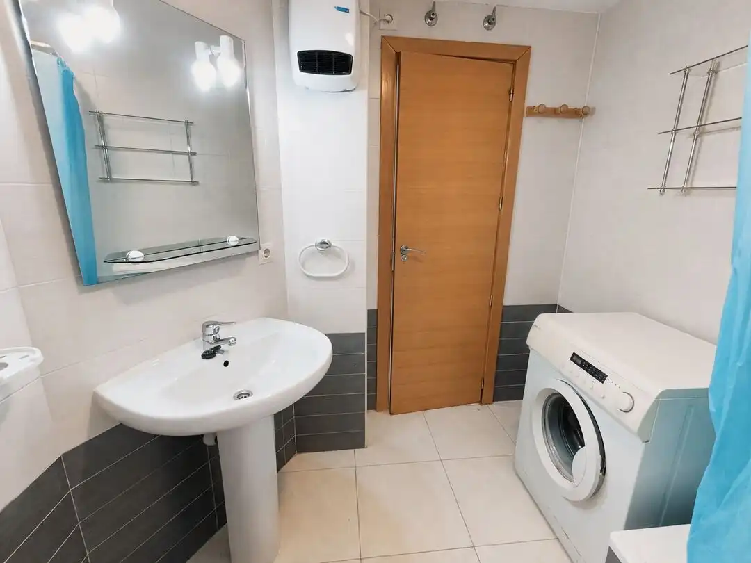 Bathroom of Flat for sale in Esquivias  with Heating and Storage room