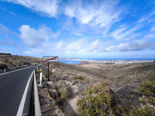Terreno residencial en Venta en Calle Vía 8010, 63 en Los Giles - Las Majadillas