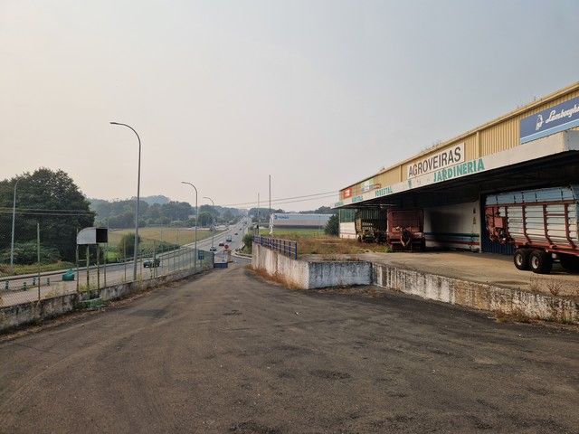 Nau industrial de lloguer a Poblado Mera, 31