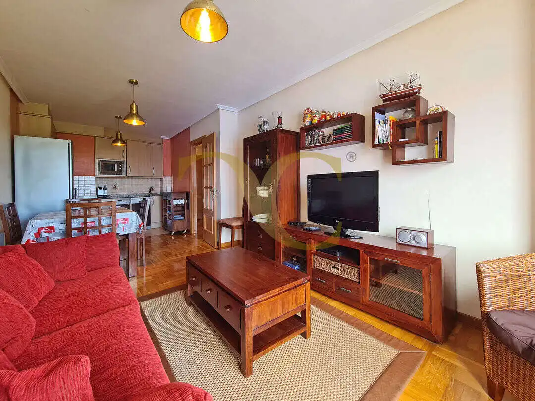Sala de estar de Dúplex en venta en Soto del Barco con Calefacción y Amueblado