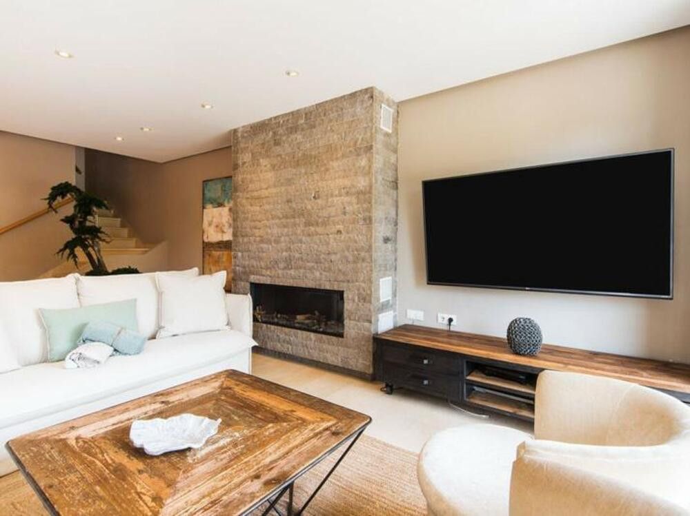 Living room of Single-family semi-detached for sale in Marbella  with Air Conditioner, Private garden and Terrace