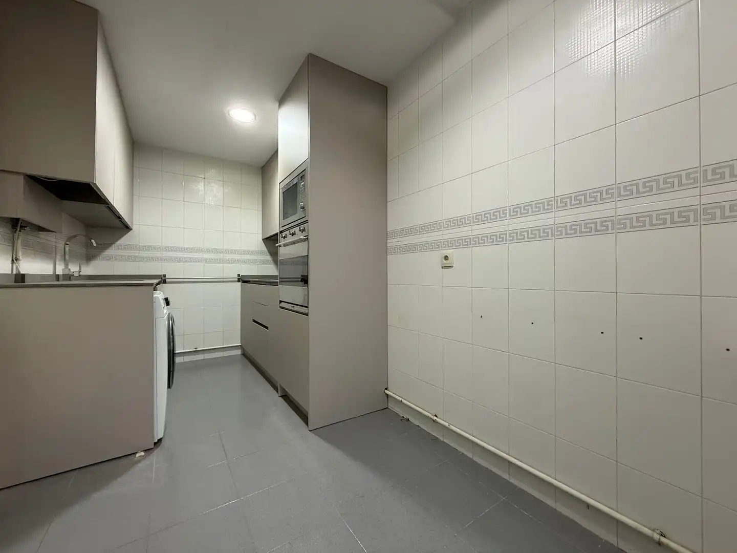 Cocina de Dúplex en venta en Pozuelo de Alarcón con Aire acondicionado, Trastero y Piscina comunitaria