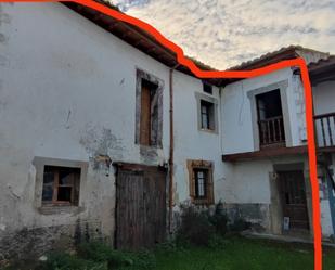 Exterior view of House or chalet for sale in Llanes