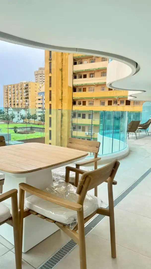 Apartamento con piscina en venta en Martínez Catena, imagen 11