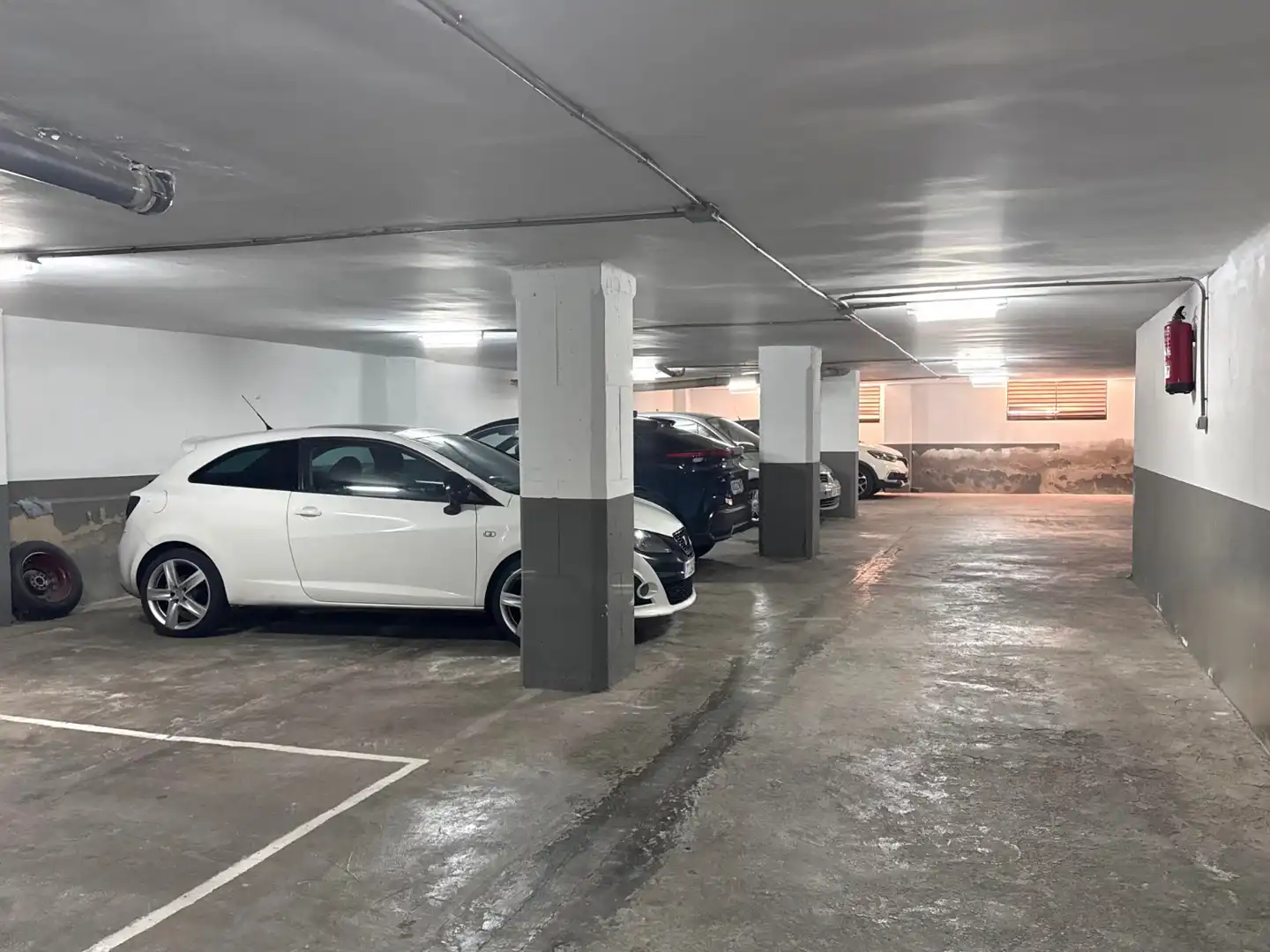 Parking de Piso en venta en Cáceres con Aire acondicionado, Terraza y Amueblado